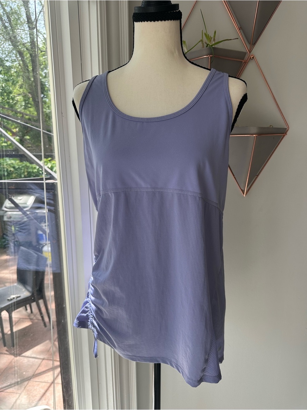 FABLETICS Women’s Lavender Purple Periwinkle Athletic Workout Tank Top Sz Medium